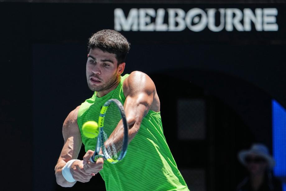 [图]阿尔卡拉斯3-0战胜汉夫曼 晋级澳网男单第三轮