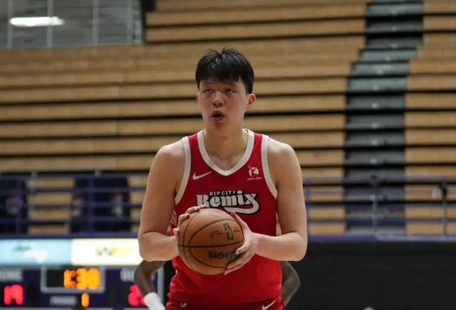 比分直播-三大弱点毫无改观，杨瀚森真打不了NBA，这两点是主因
